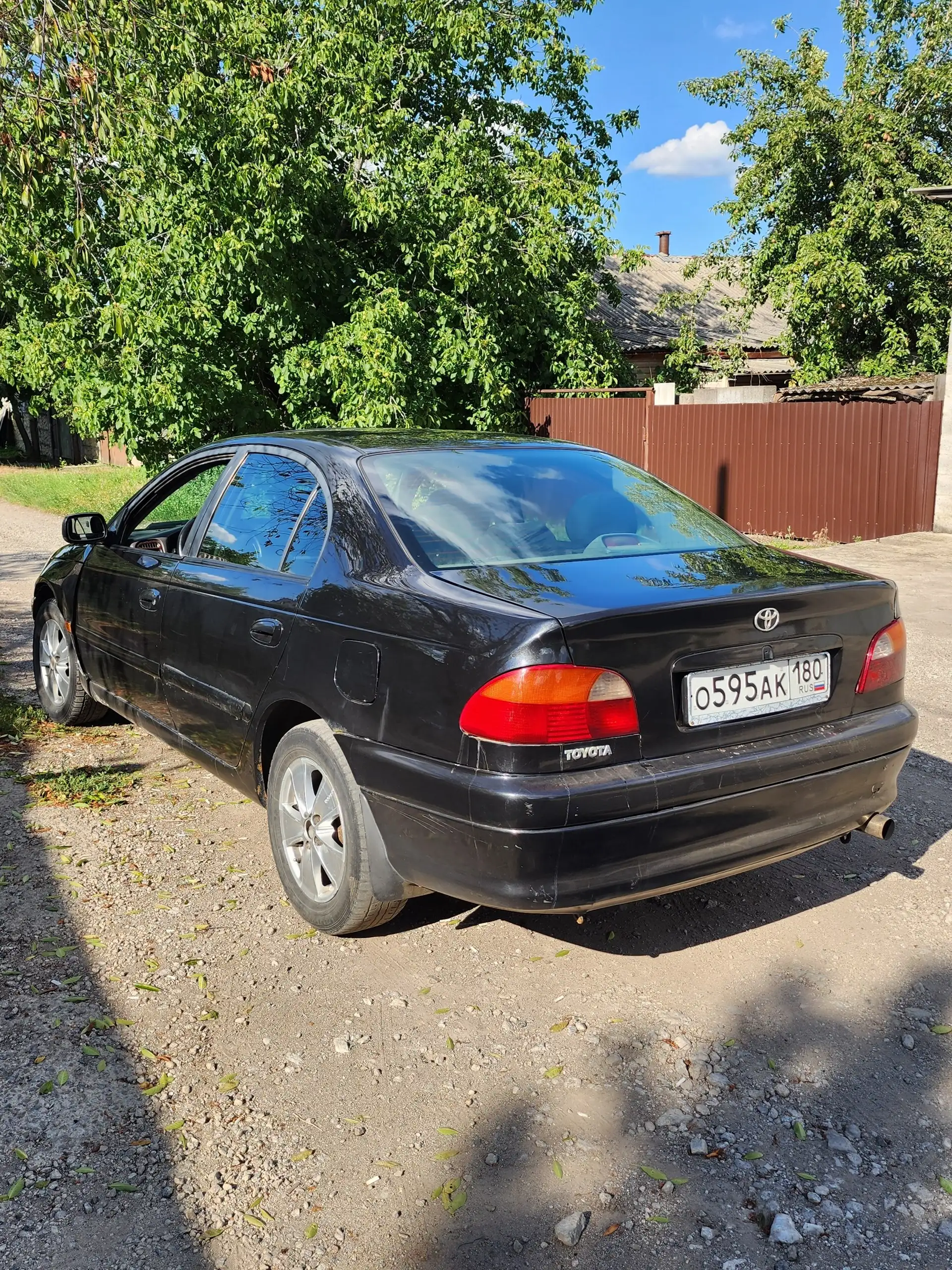 Toyota Avensis 1999 - Легковые автомобили (Авто) в Макеевка