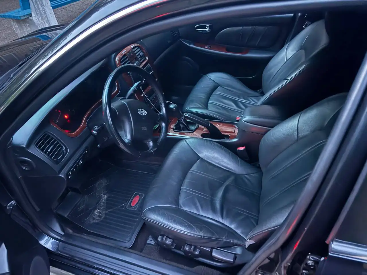 Hyundai Sonata 2011 - Легковые автомобили (Авто) в Волноваха