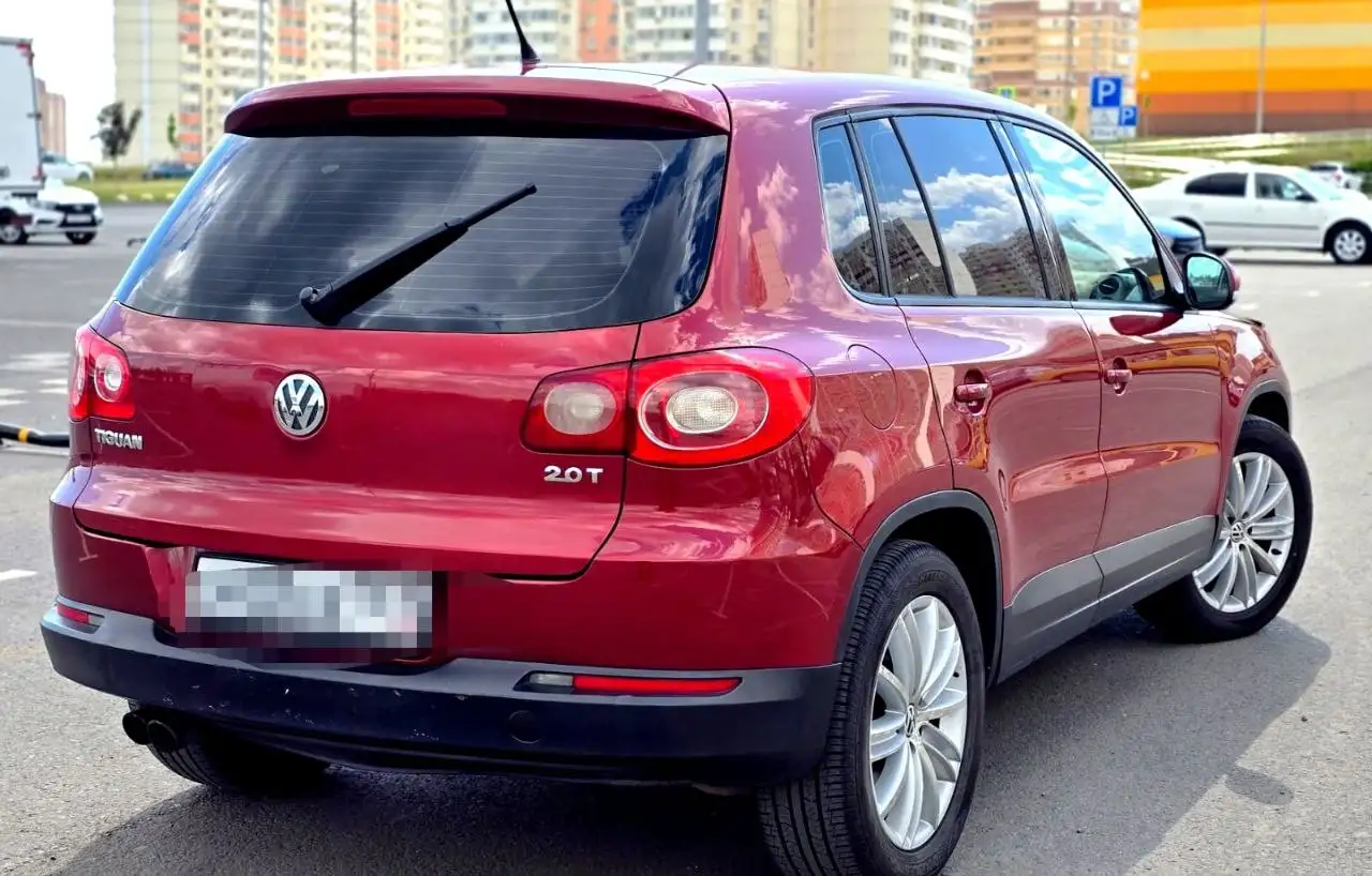 Volkswagen Tiguan 2009 - Легковые автомобили (Авто) в Донецк