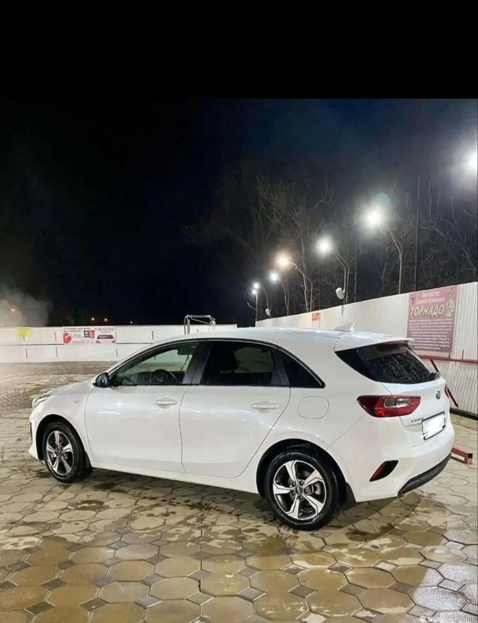 Kia Ceed 2019 автомат 1.6 - Kia Ceed (Авто) в Волноваха