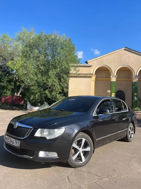 Skoda Superb (Шкода Суперб) 2008, 2л турбо дизель - Эвакуаторы в Докучаевск
