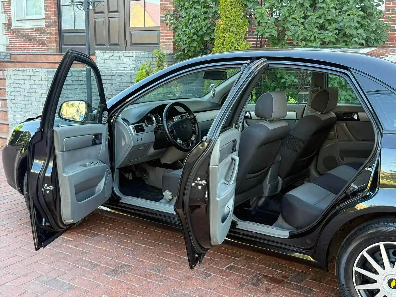 Продажа Chevrolet Lacetti 2011 - Легковые автомобили (Авто) в Донецк