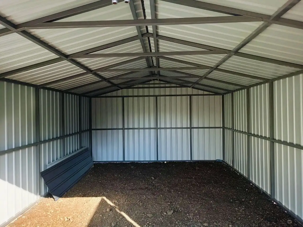 Продажа гаража 6x4 м с установкой - Недвижимость в Волноваха