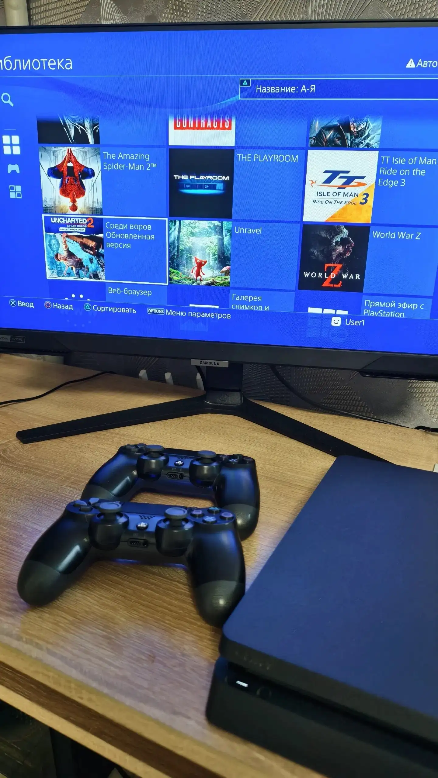 Продам PS4 Slim с прошивкой Golden HEN 12.50 - Игровые приставки (Электроника) в Макеевка