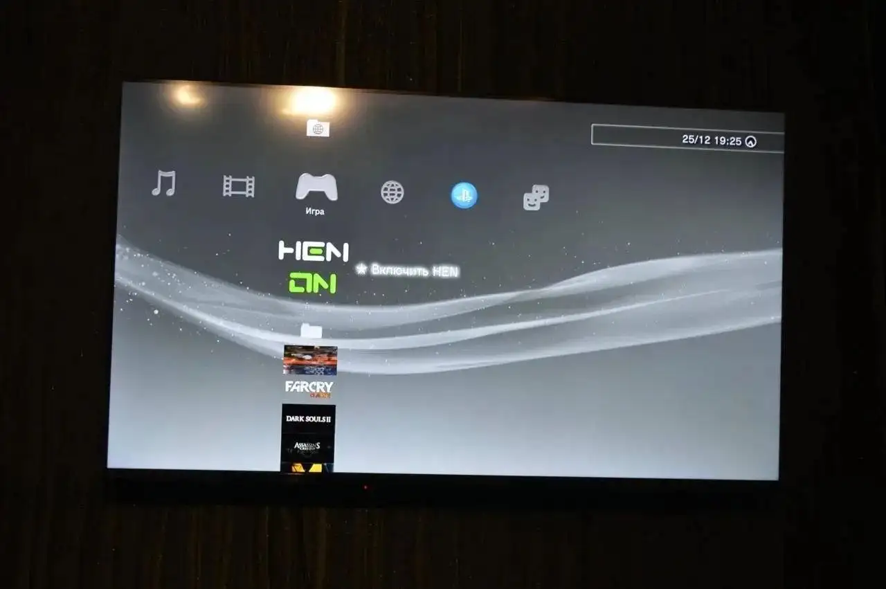 Sony PlayStation 3 Super Slim на продажу - Игровые приставки и игры (Электроника) в Макеевка