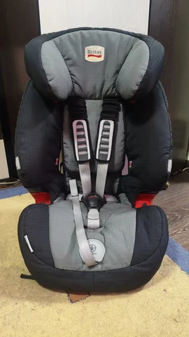 Автокресло Britax Romer 9-36 кг - Коляски в Донецк