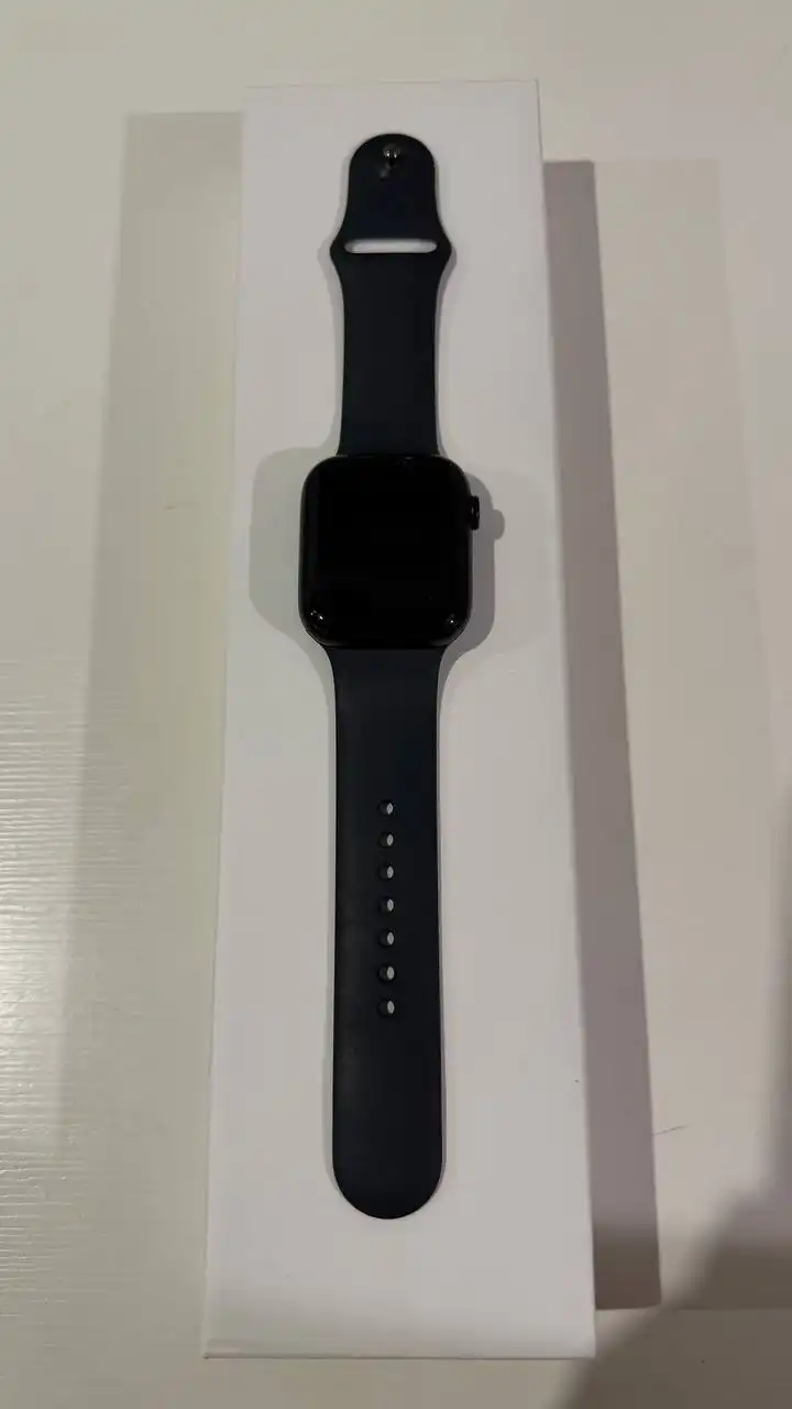 iPhone 15 Pro Max и iPhone 14 Pro Max 256 ГБ, Apple Watch Series 8 45мм