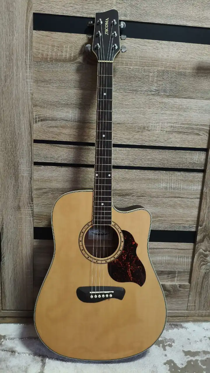 Акустическая гитара Tacoma Dreadnought Cutaway