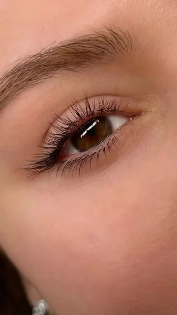 Наращивание ресниц и оформление бровей в Волновахе - частное объявление в Волноваха