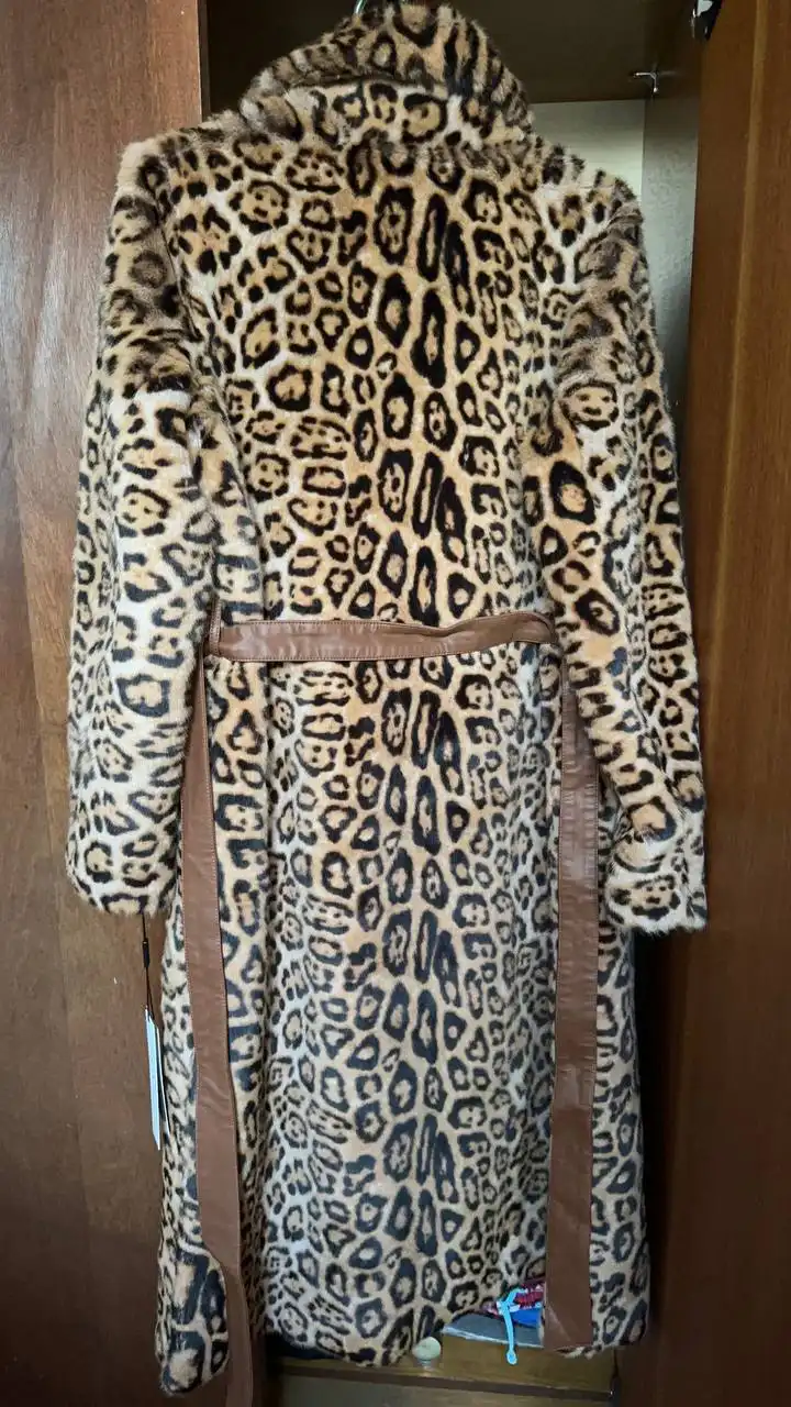 Продажа новой леопардовой шубы Ivy Angel
