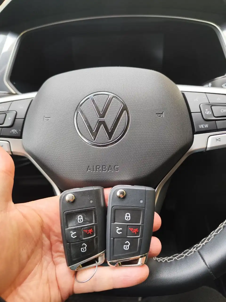 Аварийное открытие авто и изготовление ключей в Мариуполе