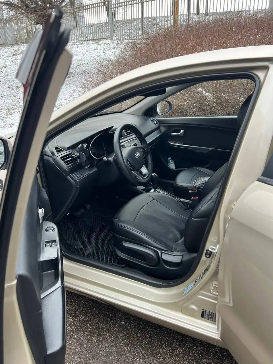 Продажа Kia Rio 3 2012 года выпуска