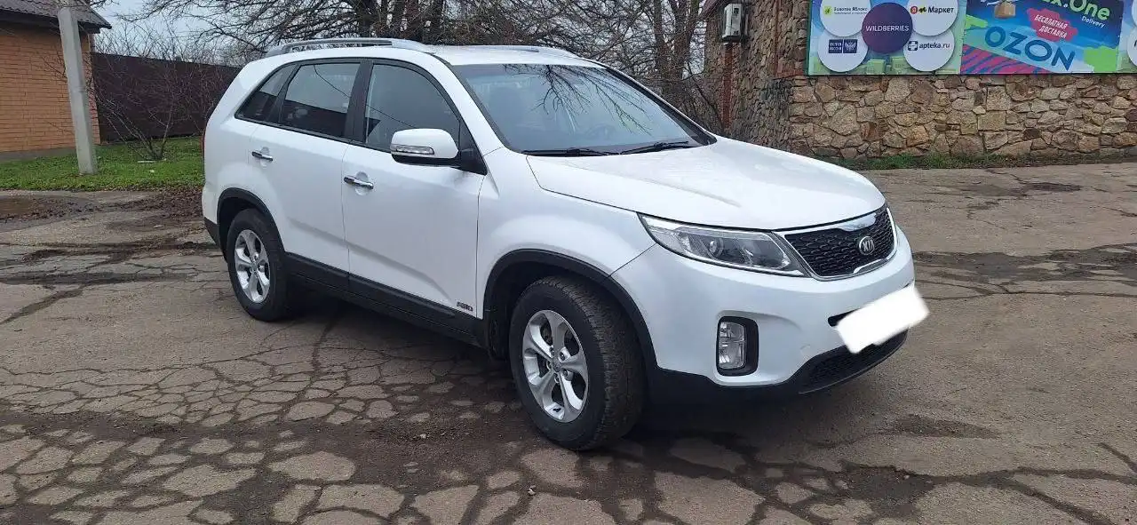 Продам KIA SORENTO 2013 года