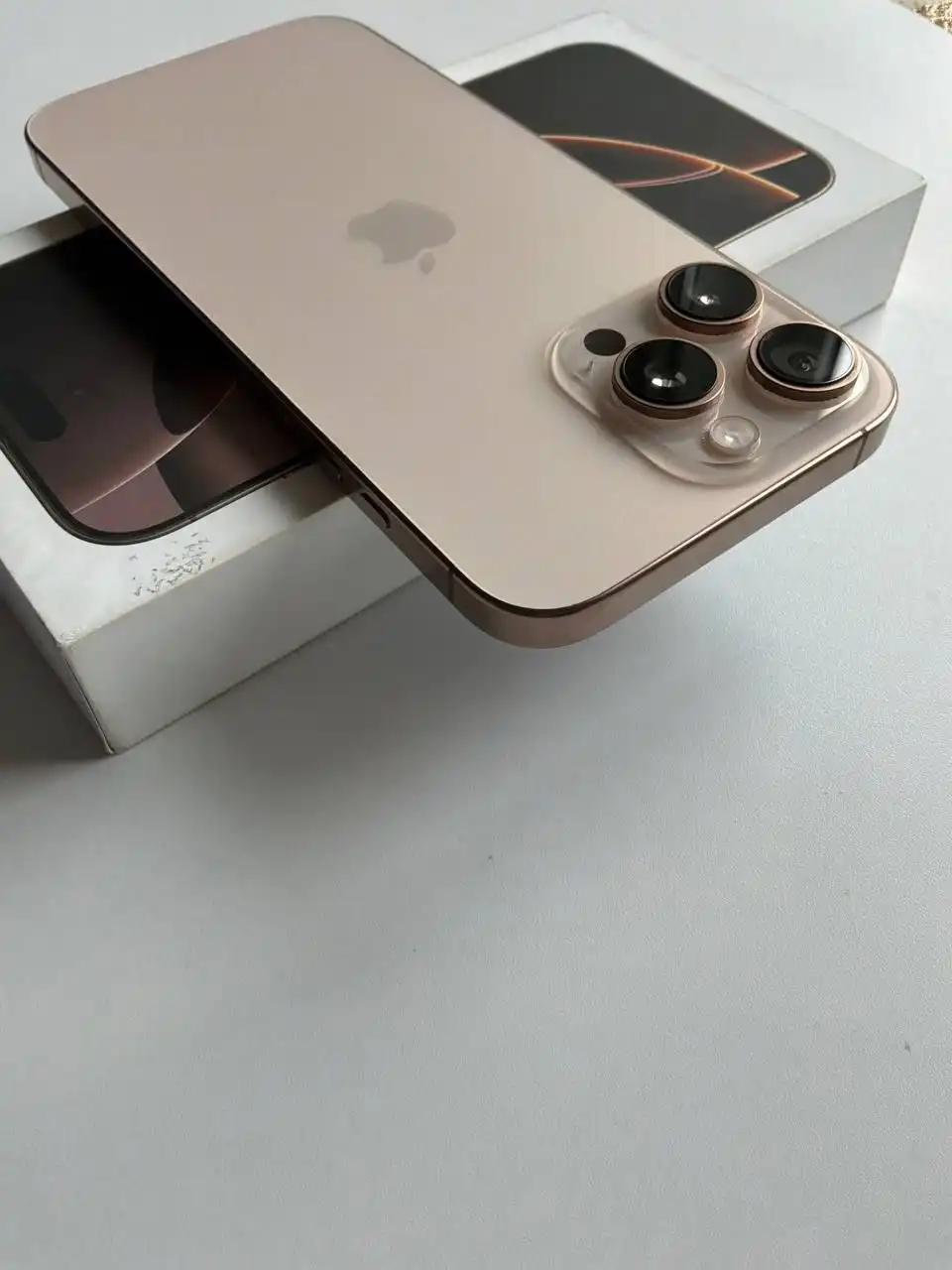 Айфон 16 Pro Max 256 Desert Titanium