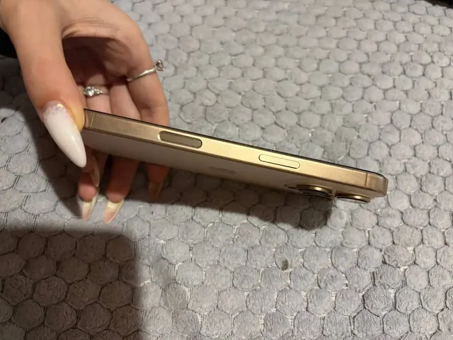 Продам iPhone 16 Pro 256 ГБ в отличном состоянии - частное объявление в Волноваха