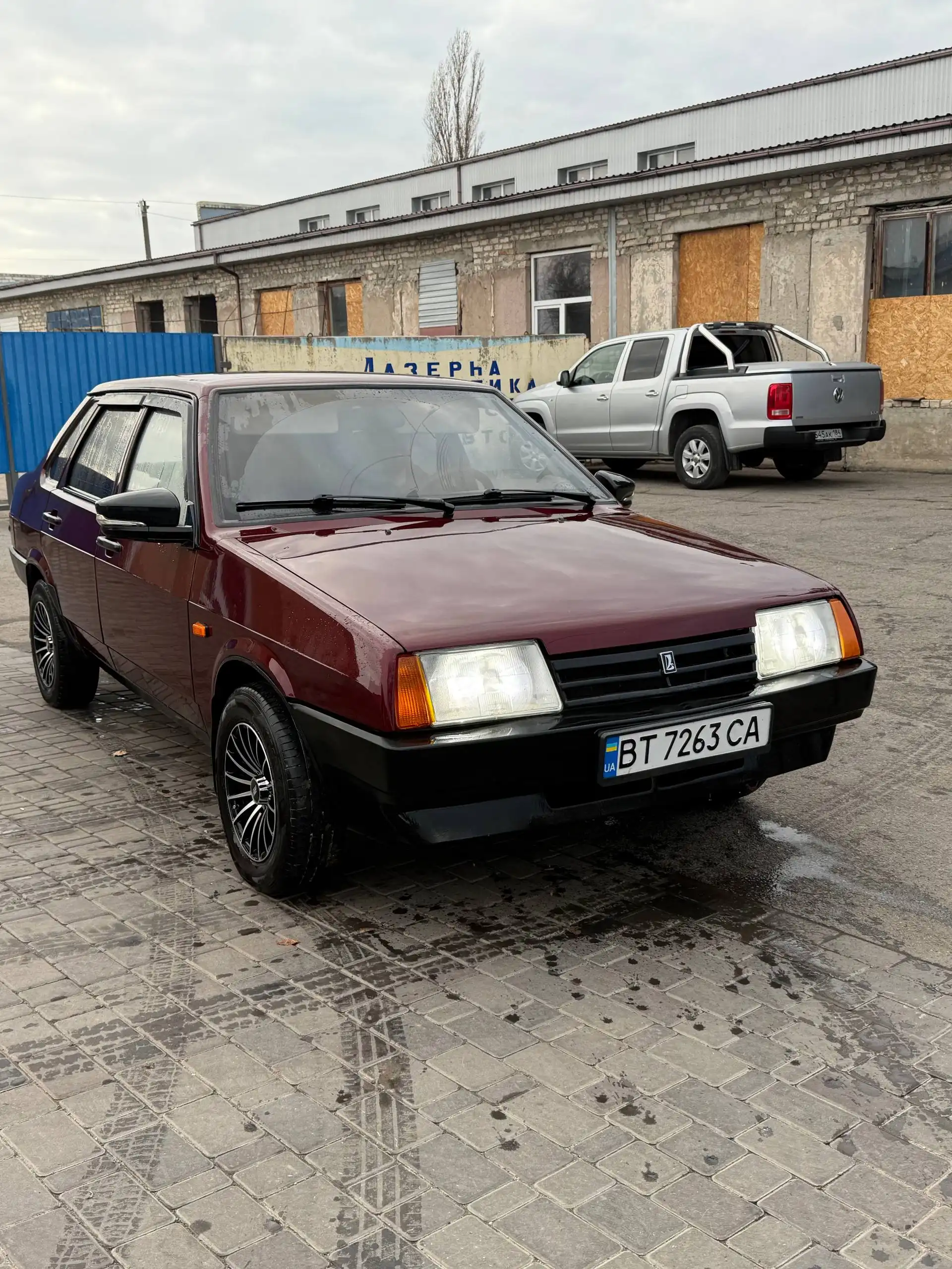 ВАЗ 21099 2008 года с пробегом 120 тыс. км