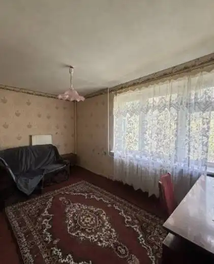 Продам 3-х комнатную квартиру в Горловке