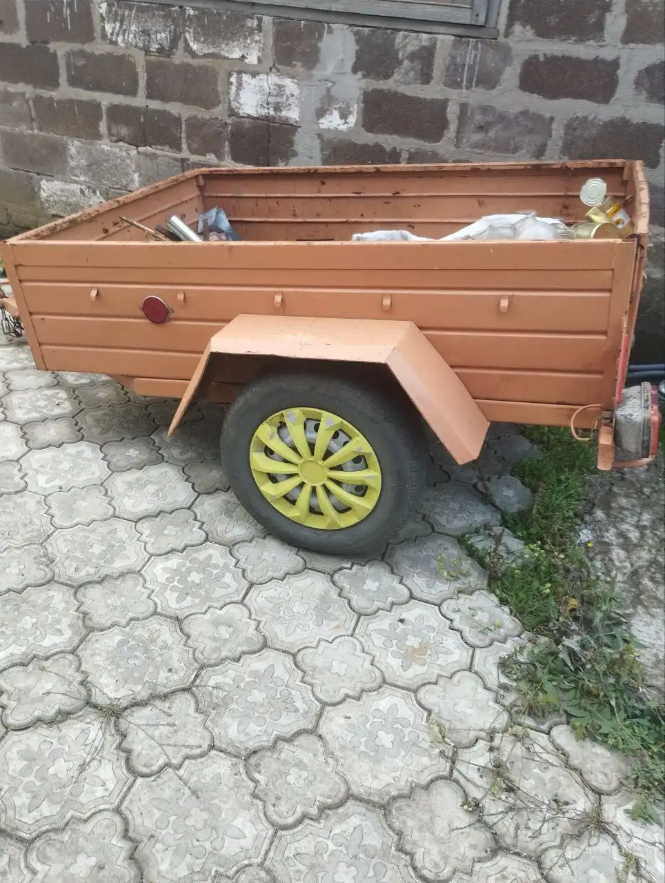 Продажа легкового прицепа в хорошем состоянии