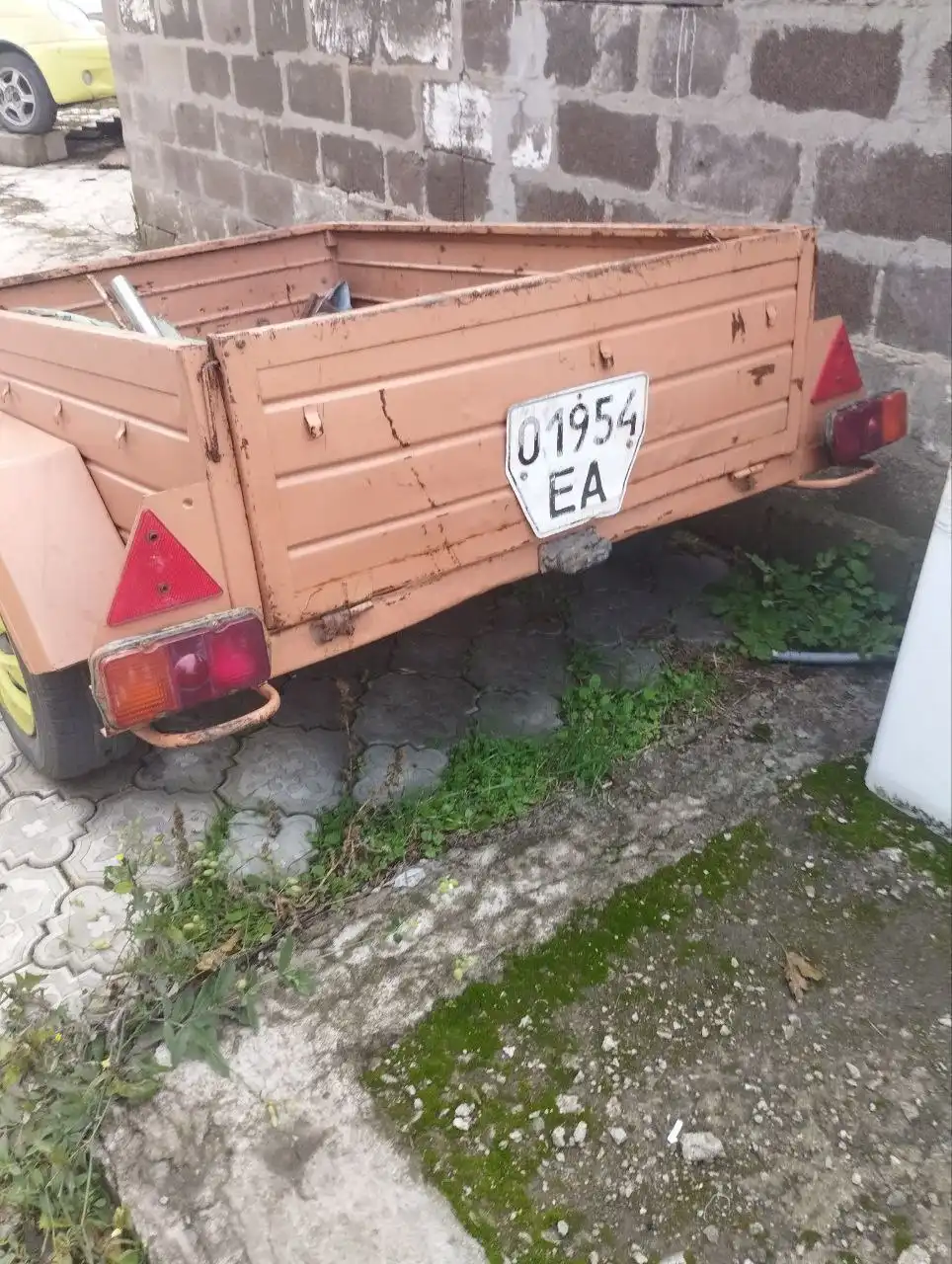 Продажа легкового прицепа в хорошем состоянии