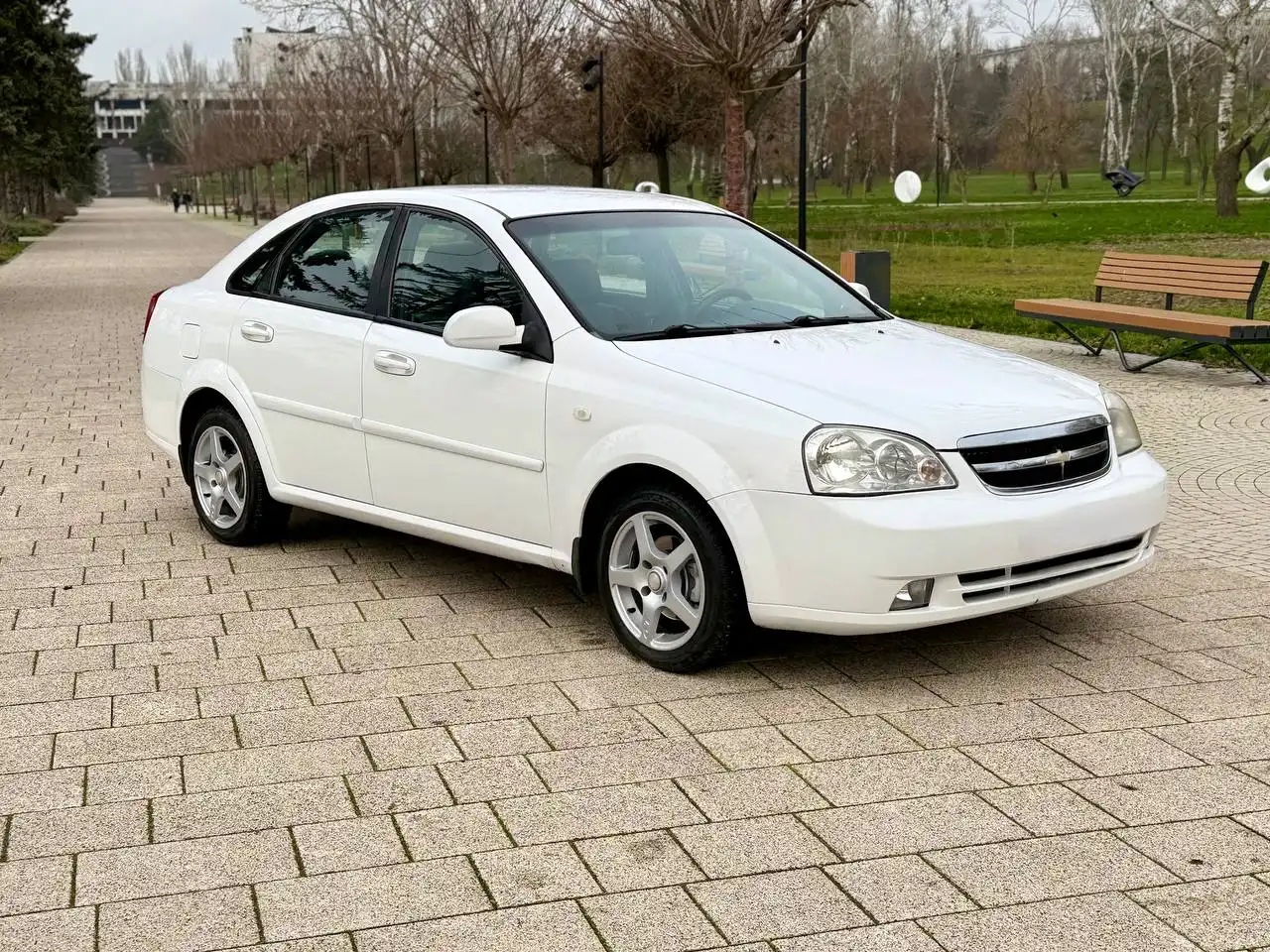 Chevrolet Lacetti 2008 года, 1.6 бензин, механика
