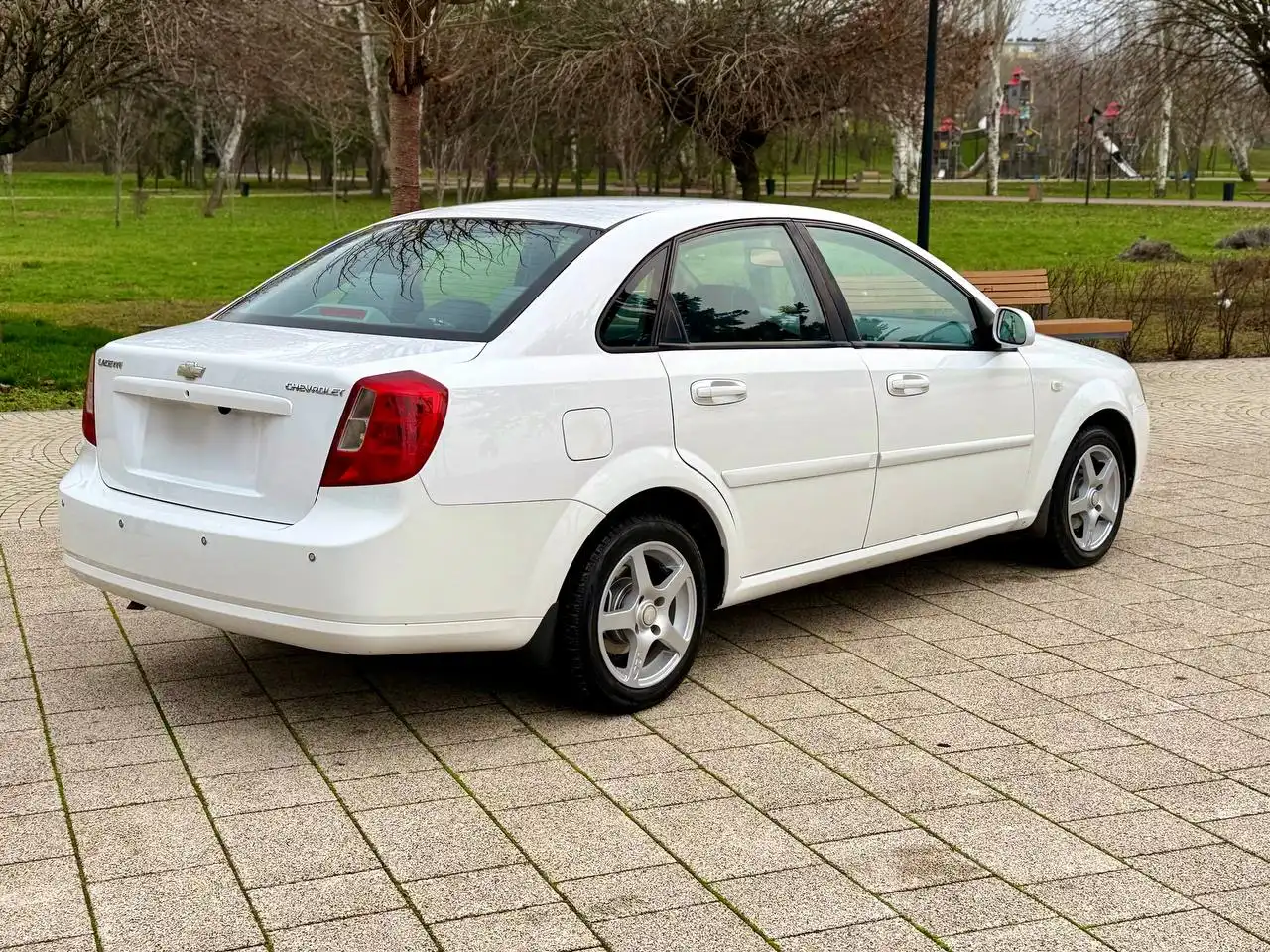 Chevrolet Lacetti 2008 года, 1.6 бензин, механика