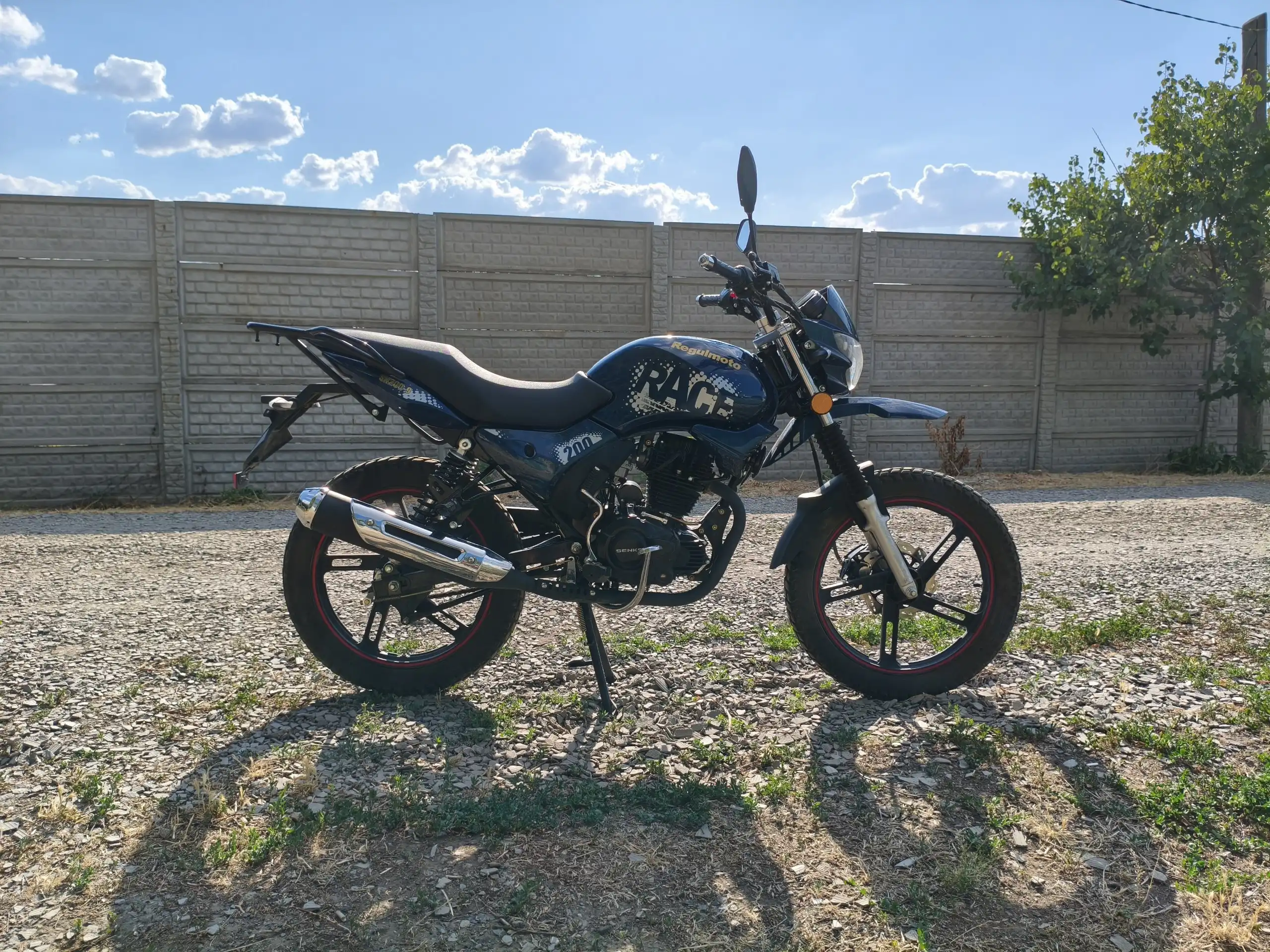 Продам мотоцикл Regulmoto race sk200-9