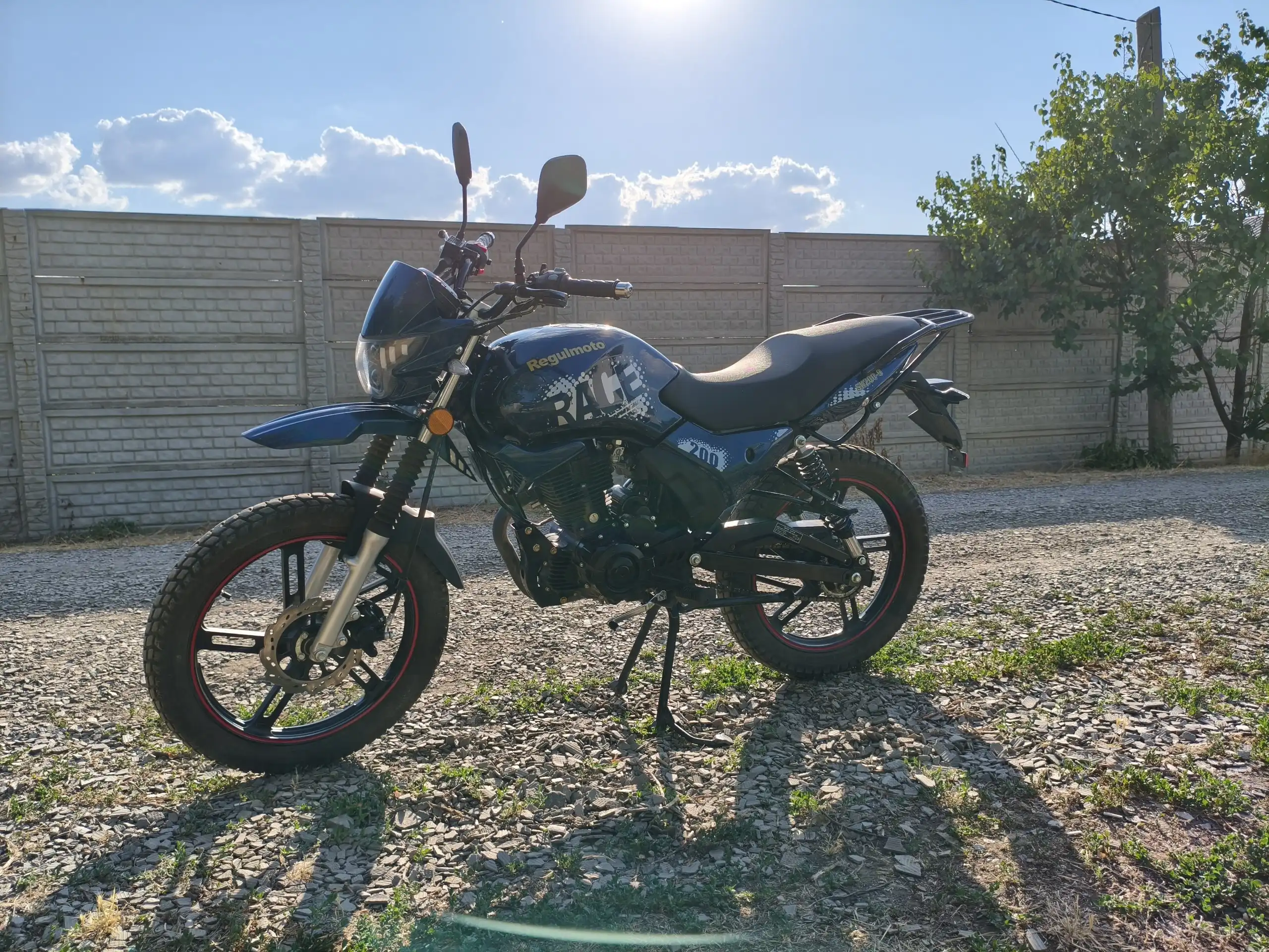 Продам мотоцикл Regulmoto race sk200-9