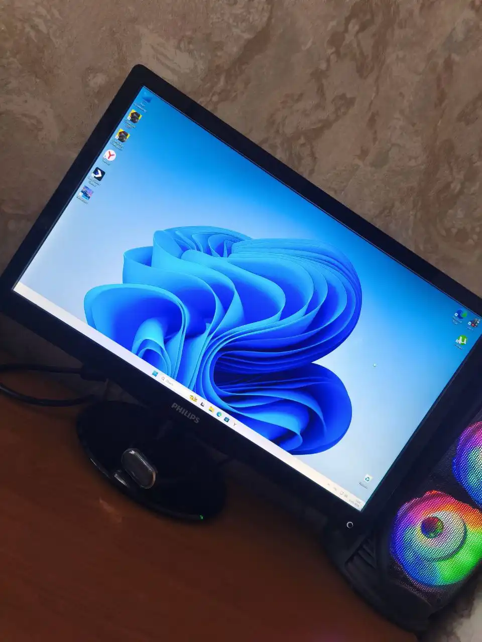 Продам ПК с монитором Philips