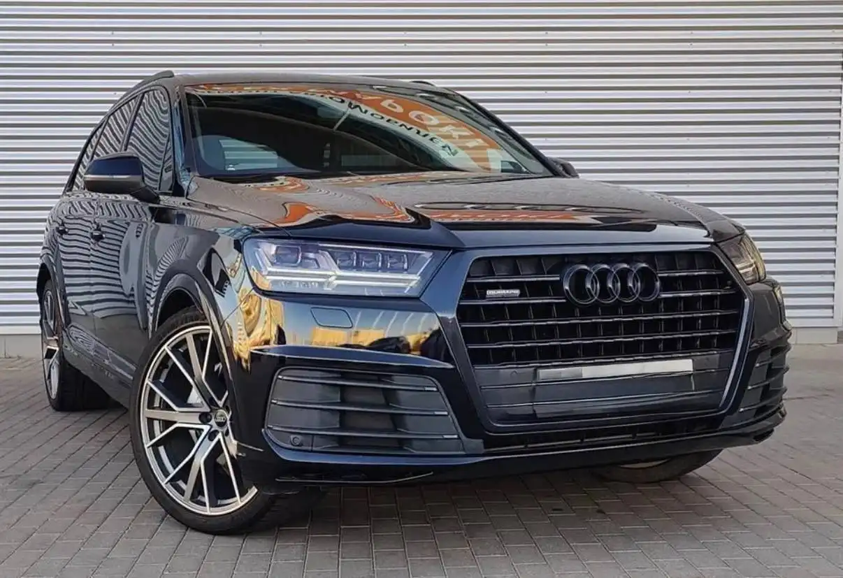 Продам AUDI Q7 3.0 TDi 2017 года