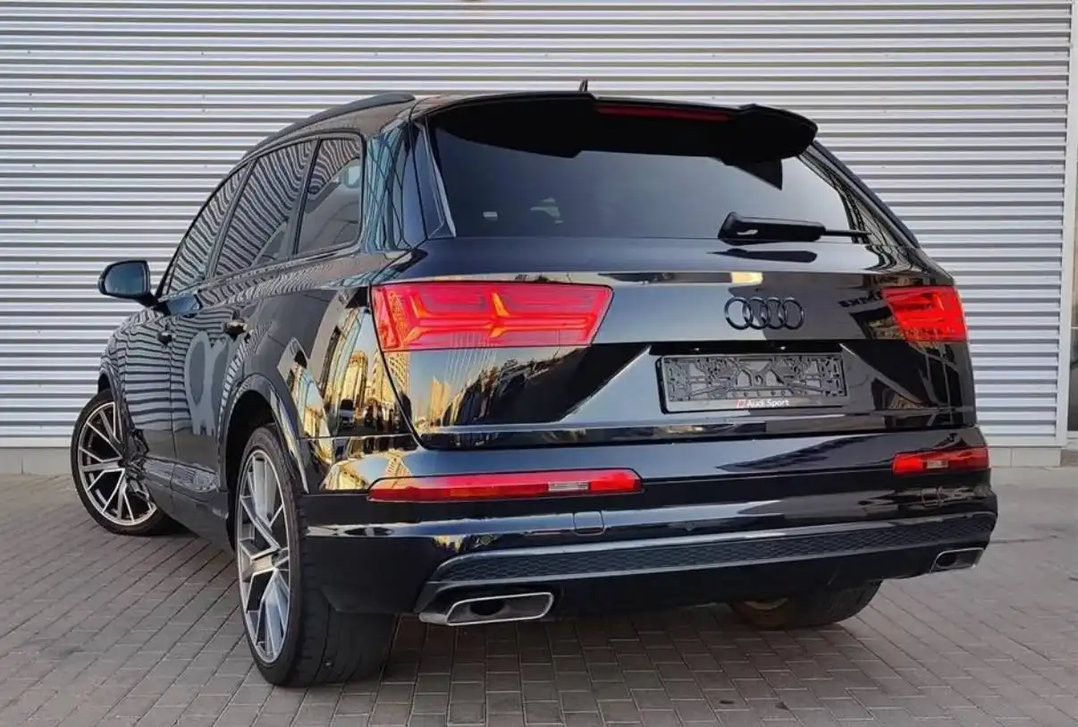 Продам AUDI Q7 3.0 TDi 2017 года