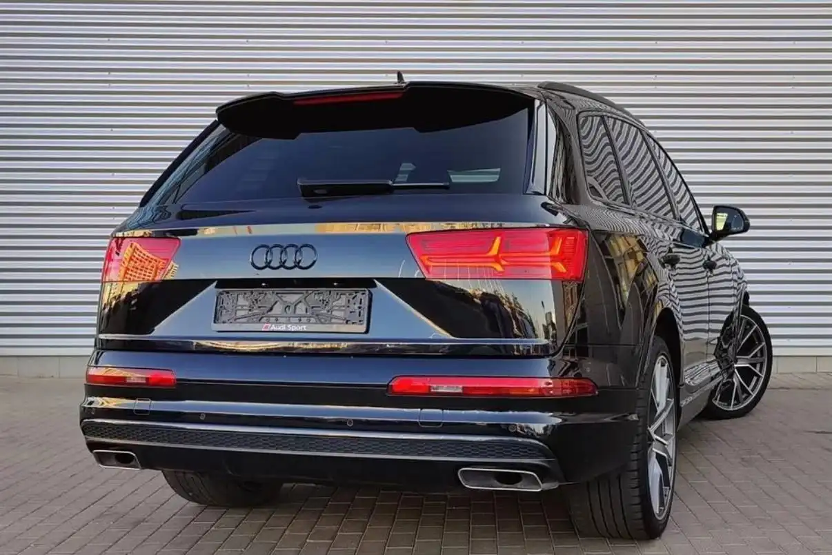 Продам AUDI Q7 3.0 TDi 2017 года