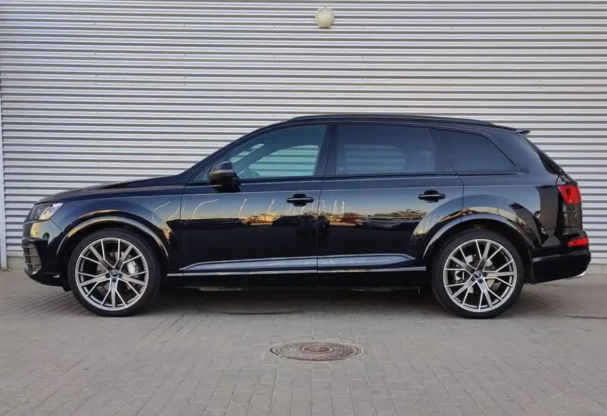 Продам AUDI Q7 3.0 TDi 2017 года