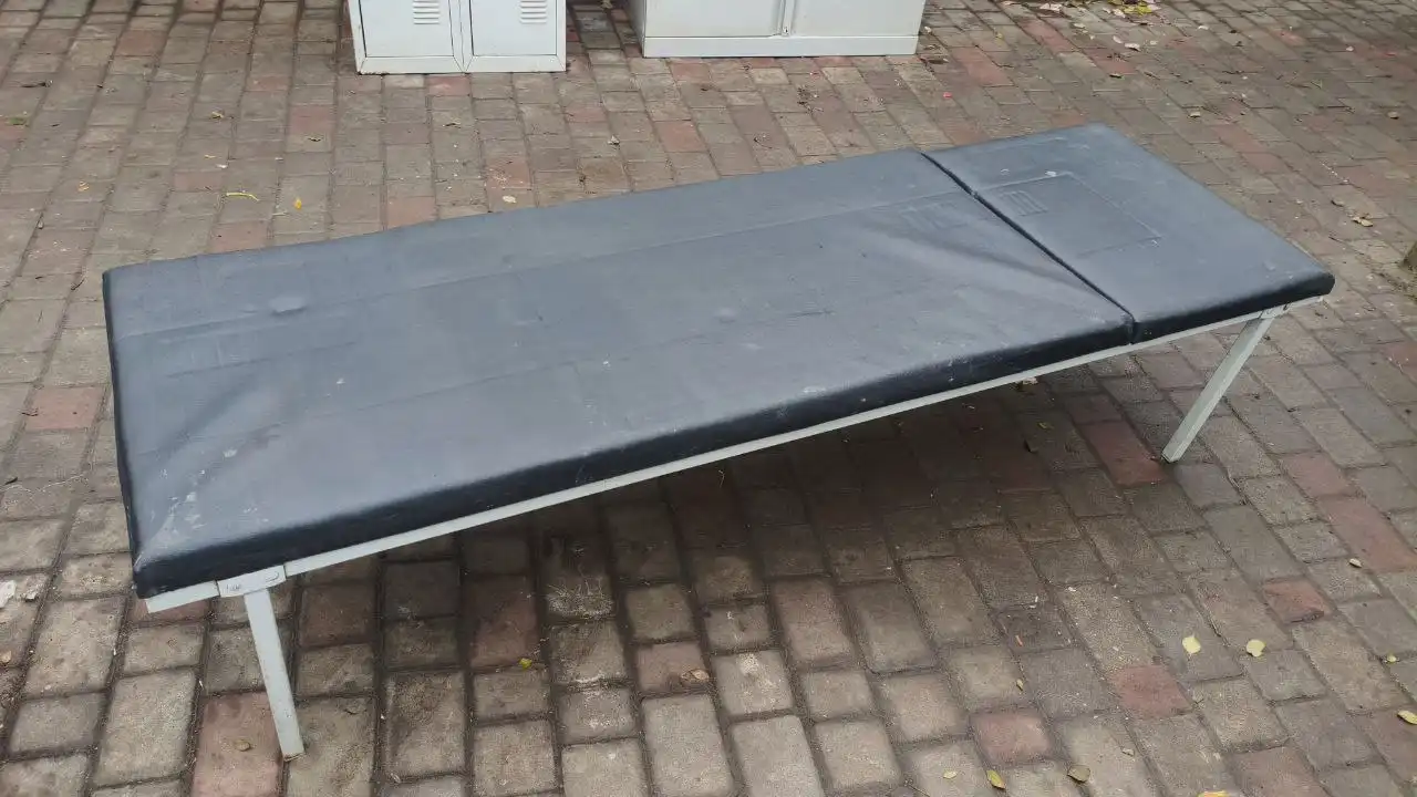 Кушетка в Донецке