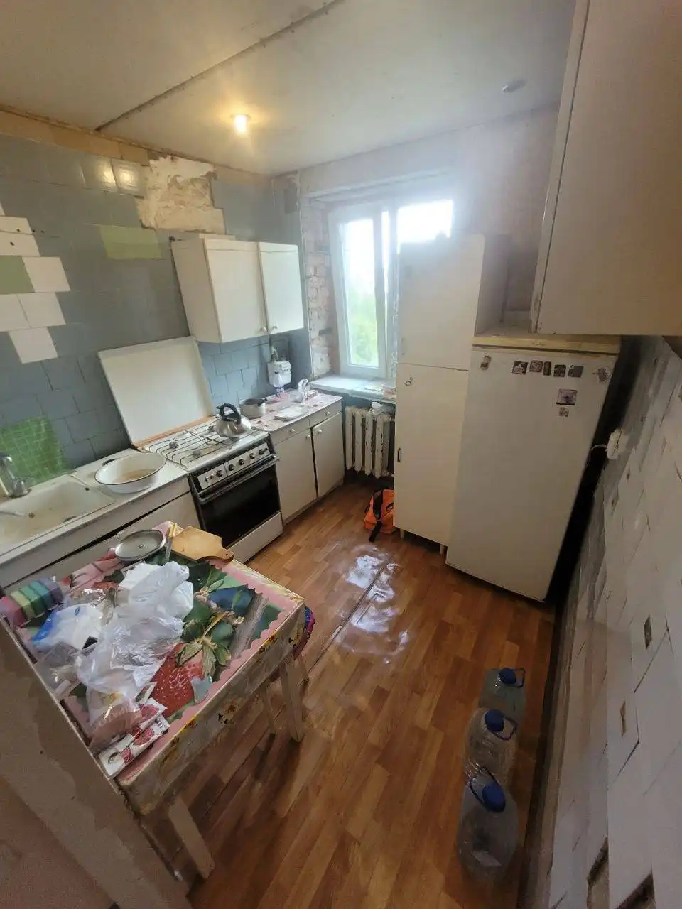 Продается 2-комнатная квартира в Луганске