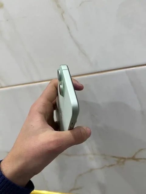 Продам iPhone 15 в отличном состоянии - Электроника в Волноваха