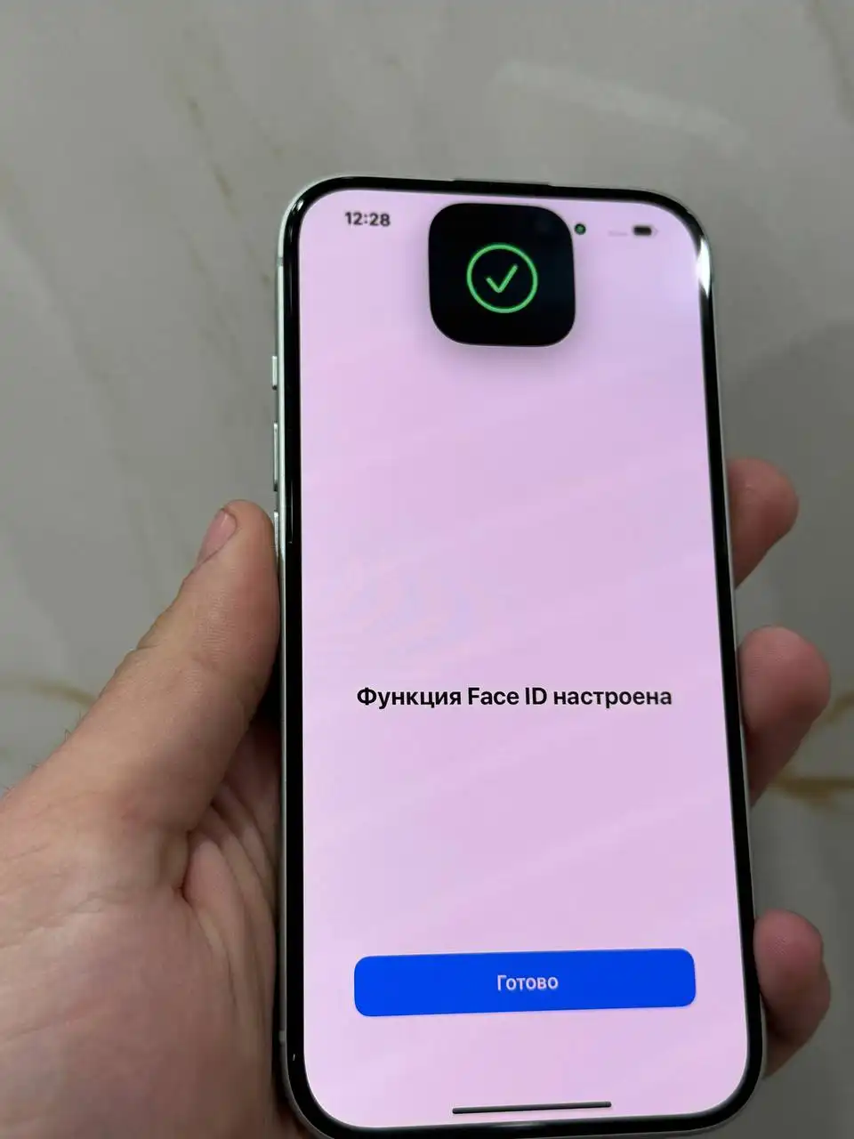 Продам iPhone 15 в отличном состоянии