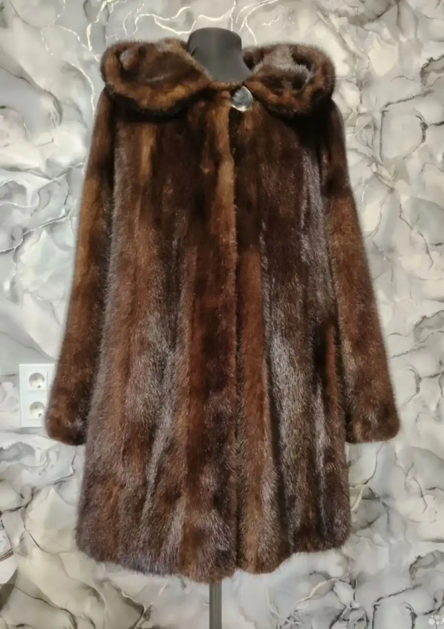 Норковая шубка из премиального меха шоколадного цвета