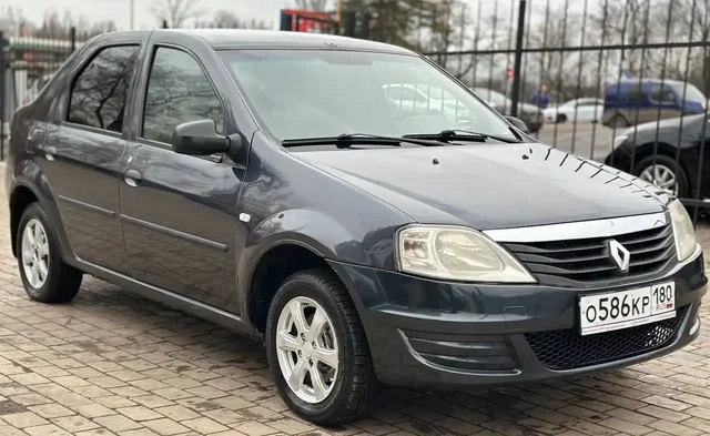 Продам автомобиль Renault Logan 1.4л MPI 2010 года - Госномера в Макеевка