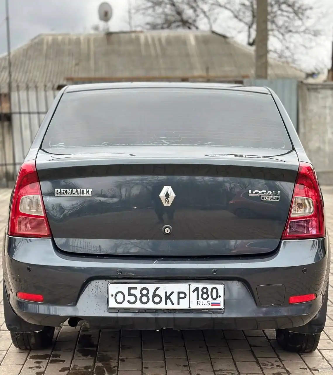 Продам автомобиль Renault Logan 1.4л MPI 2010 года