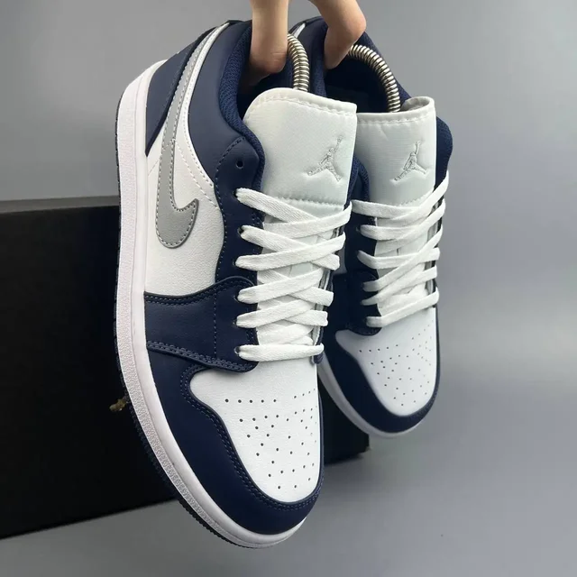 NIKE JORDAN 1 - Платья в Самара