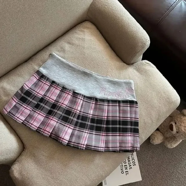 Продам юбку Burberry type, новая - Костюмы в Самара