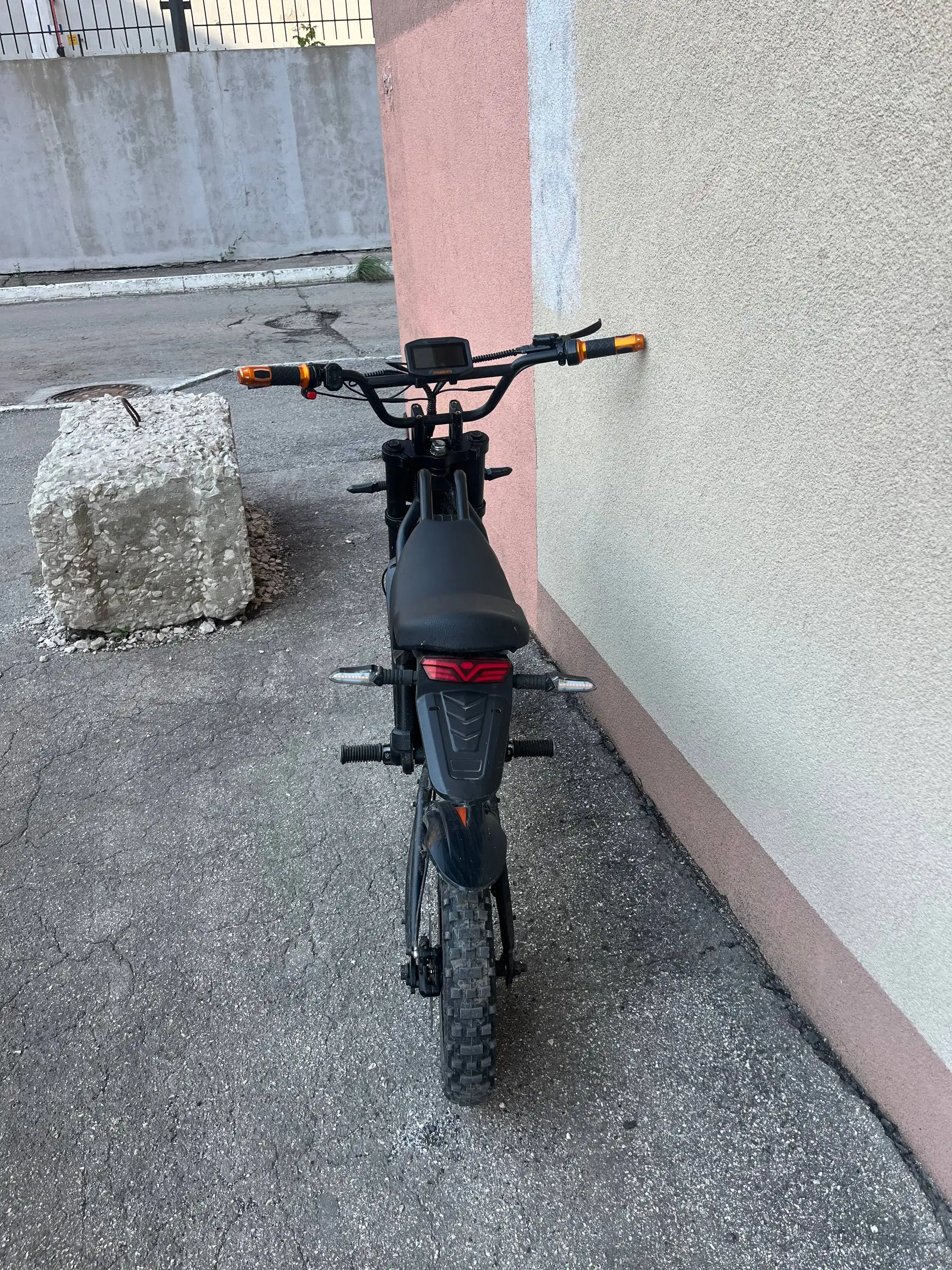 Kugoo R2 с четырехпоршневыми тормозами - Электроника в Самара