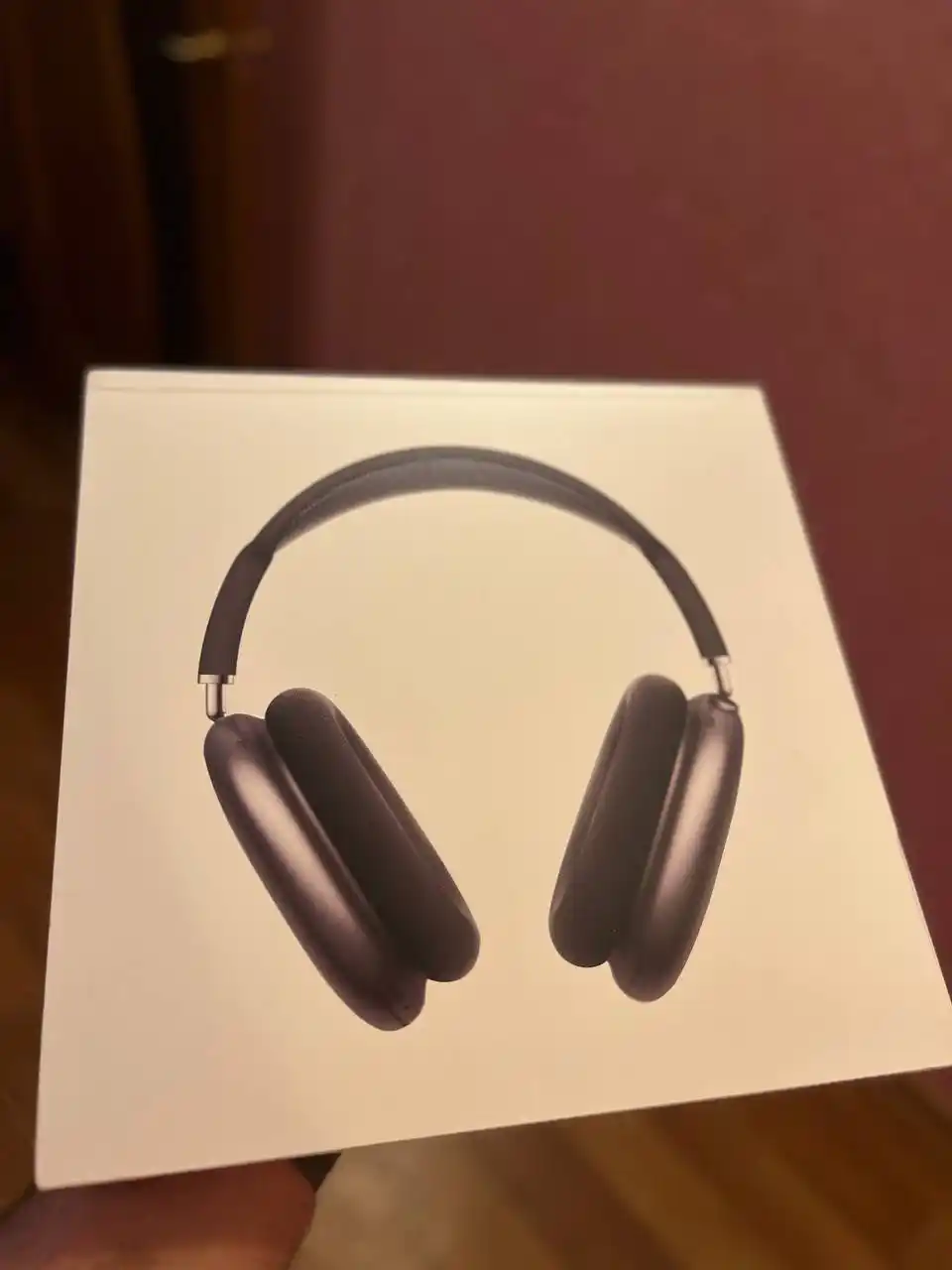 AirPods Max в идеальном состоянии