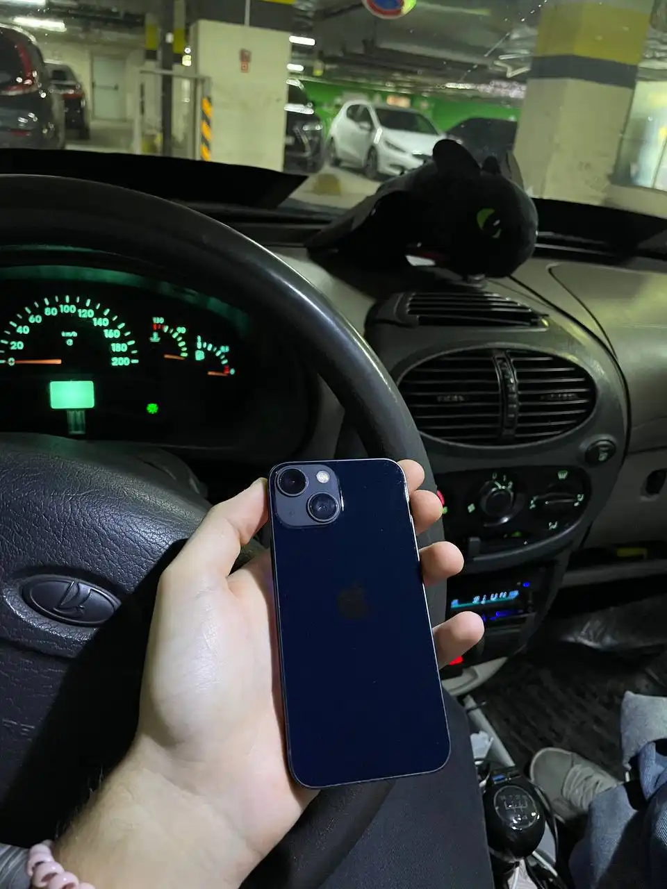 Продам iPhone 13 mini