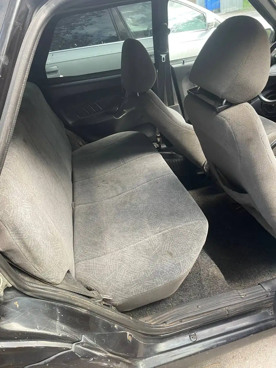 Автомобиль 9 года выпуска в хорошем состоянии