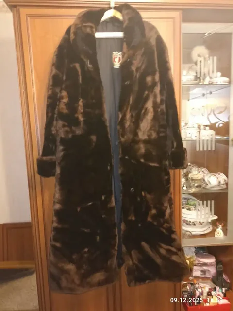 Женская шуба цигейка б/у размер 50-52 - Одежда в Самара