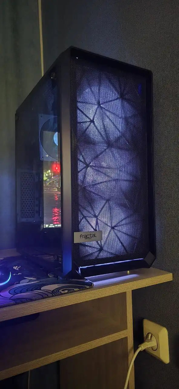 Продаётся игровой компьютер premium класса с монитором