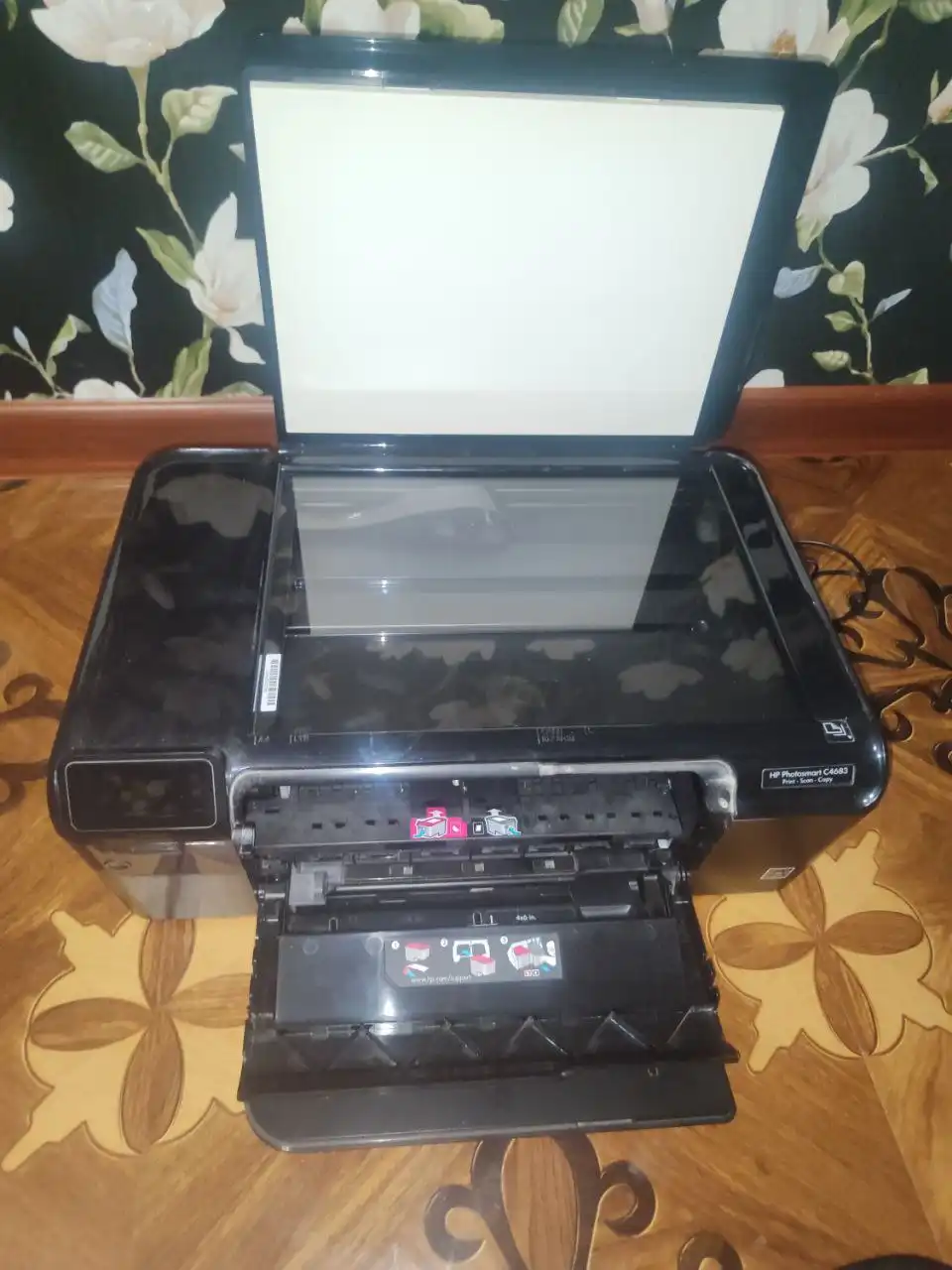 Продам цветной принтер