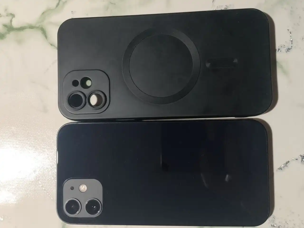 Продам iPhone 12 черного цвета 128 Гб