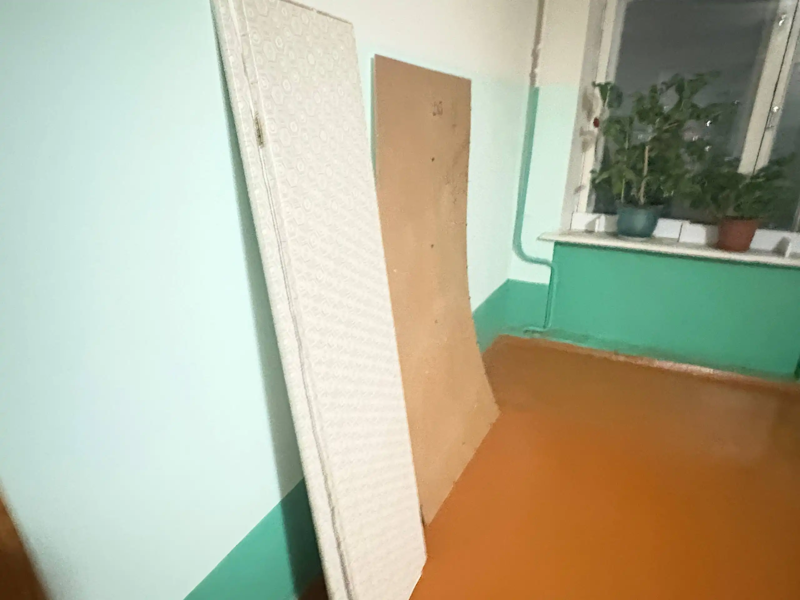 Бесплатная фанера и старые шкафы